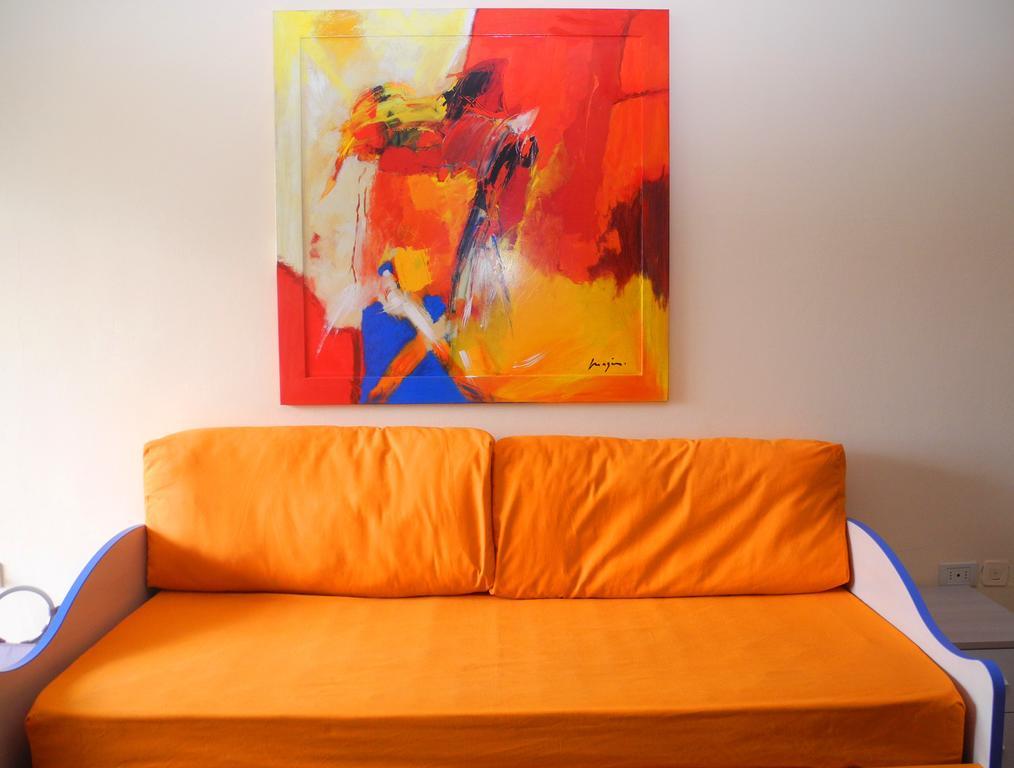 Collemare Apartman Pesaro Szoba fotó